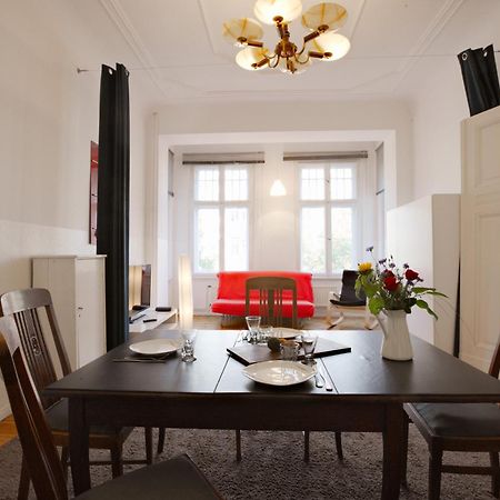 Elegante Altbauwohnung Берлін Екстер'єр фото